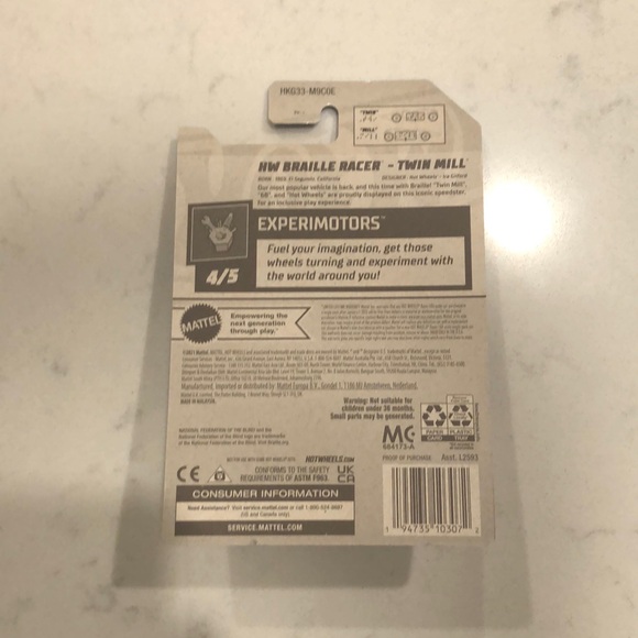 Braille Racer - White - Picture 9 of 9